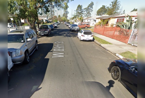Los Angeles Firefighters Extinguish Blaze at Vermont Vista Guest House, No Injuries Reported