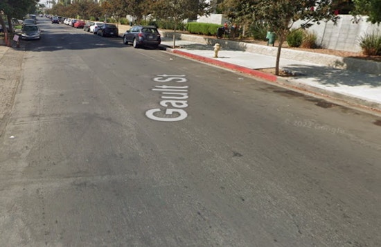 Los Angeles Firefighters Extinguish Blaze in Van Nuys Townhome, No Injuries Reported