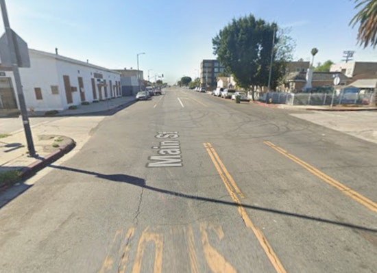 Los Angeles Firefighters Quell Blaze at Vacant Broadway-Manchester Building, No Injuries Reported