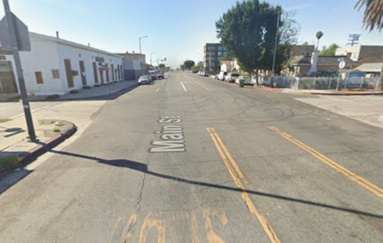 Los Angeles Firefighters Quell Blaze at Vacant Broadway-Manchester Building, No Injuries Reported