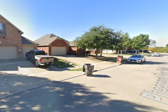 Major Fire on Pheasant Run Trail Engages Fort Worth Firefighters, Displaces Two Families