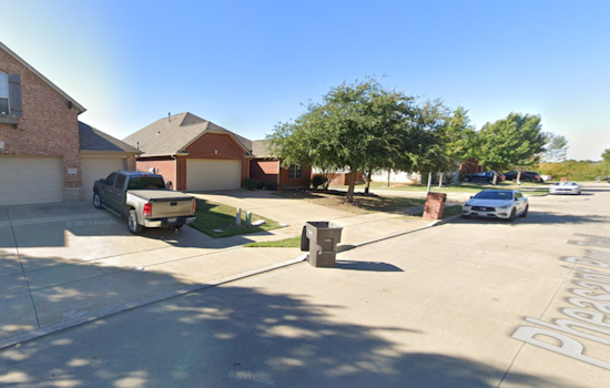 Major Fire on Pheasant Run Trail Engages Fort Worth Firefighters, Displaces Two Families