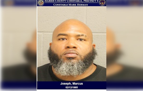 Man Arrested for Evading Arrest Following High-Speed Chase in Harris County