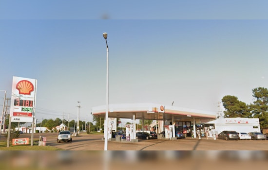 Man Critically Wounded in Late-Night Shooting at Southeast Memphis Gas Station, One Detained