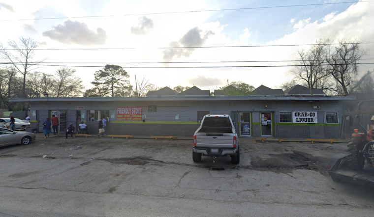 Man Fatally Shot in Houston Store Parking Lot, Police Seek Information on the Gunman