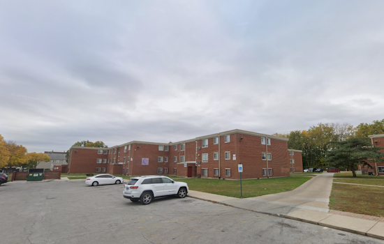 Man Fatally Shot on Chicago's South Side, Police Searching for Dark-Colored Sedan