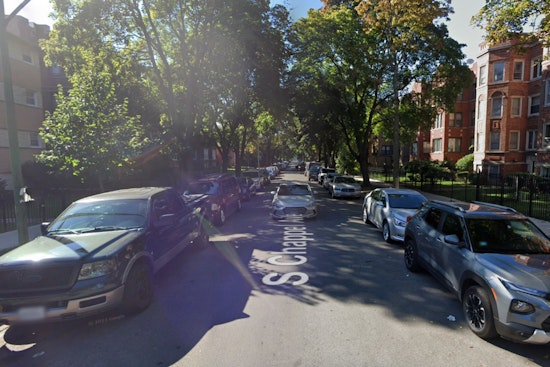 Man Shot and Killed in Chicago's South Shore, Police Investigation Underway