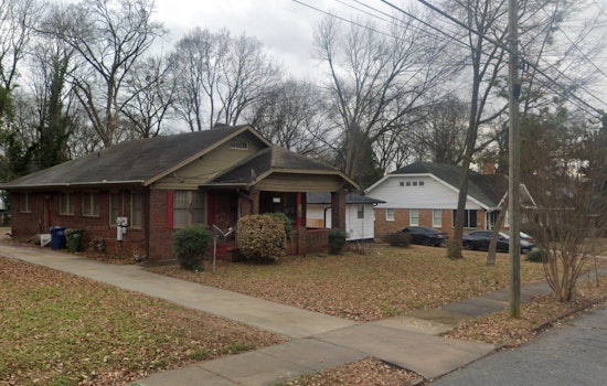 Man Wounded in Evening Gunfire on Atlanta Street, Police Seek Suspects