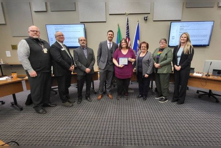 Mankato Locals Honored for Heroic Acts, City Council Celebrates Selfless Citizens