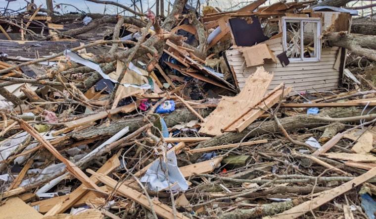 Manor and Austin Neighborhoods Rattled by EF-1 Tornado, Texans Rally in Cleanup Effort