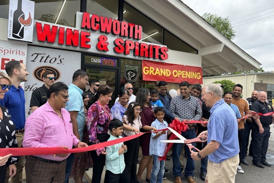 Mayor Allegood Celebrates Acworth Wine & Spirits Grand Opening in Mill District