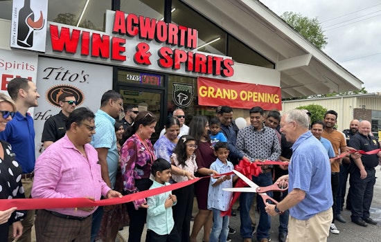 Mayor Allegood Celebrates Acworth Wine & Spirits Grand Opening in Mill District