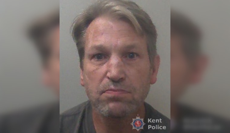 Medway Man Sentenced to Over Six Years for Possessing Illegal Sawn-Off Shotgun