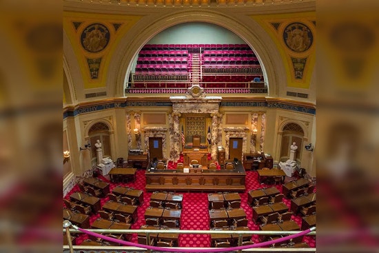 Minnesota Senate Passes 'Taylor Swift Bill' Spearheaded by Senator Matt Klein to Enhance Consumer Protections