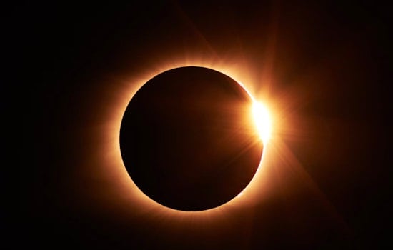 MIT Haystack Observatory to Decode Eclipse's Effects on Atmosphere as Darkness Descends on North America