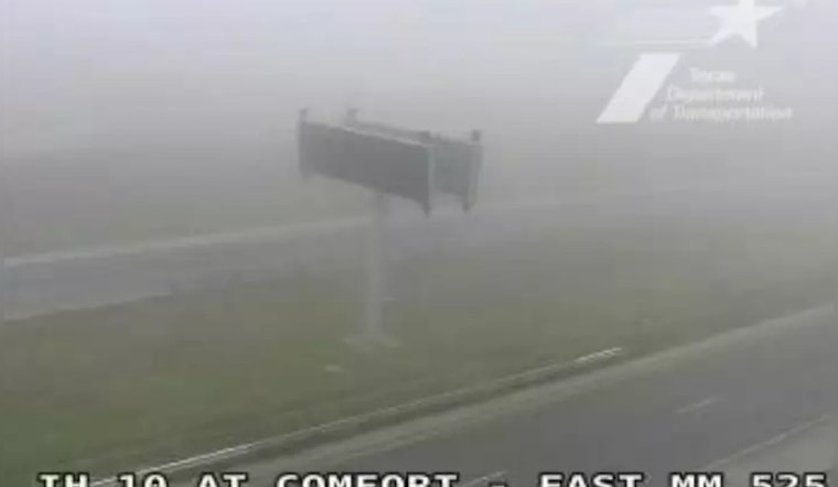 Multi-Vehicle Crash on I-10 Near Comfort, Texas Triggers Traffic Delays and Diversions