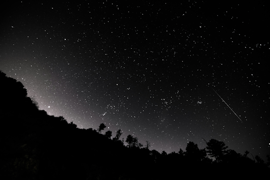 Mysterious Lights Over Southern California Spark Speculation of Space Debris or Meteor Event