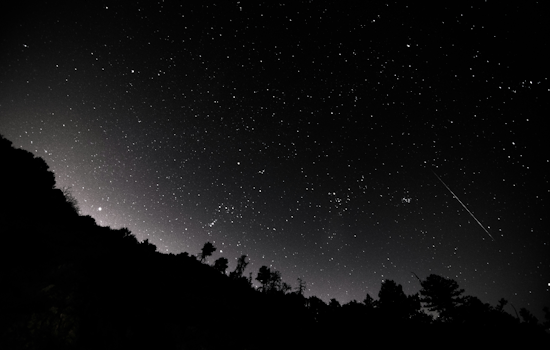 Mysterious Lights Over Southern California Spark Speculation of Space Debris or Meteor Event