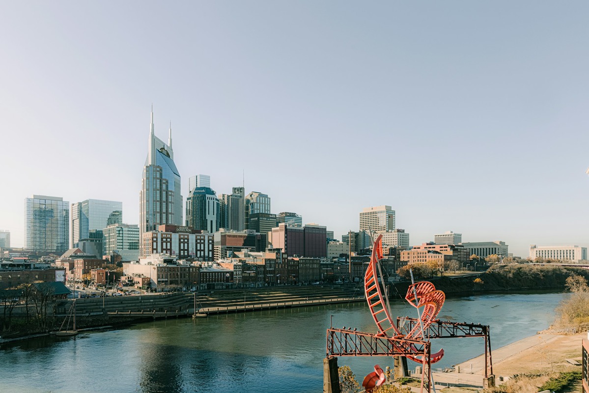 Nashville Forecasts Warm Weekend Ahead with Highs Reaching Mid80s,