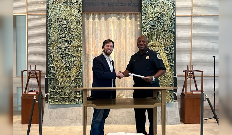 Nashville Police Rise to the Occasion, Partner with Jewish Community for 30th Passover Celebration