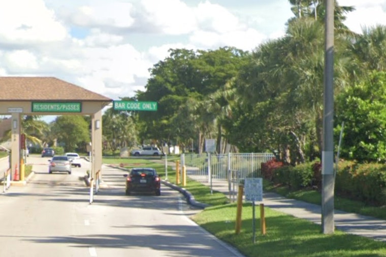 New Bar Code System at Century Village in Pembroke Pines Leads to Entry Delays and Resident Discontent