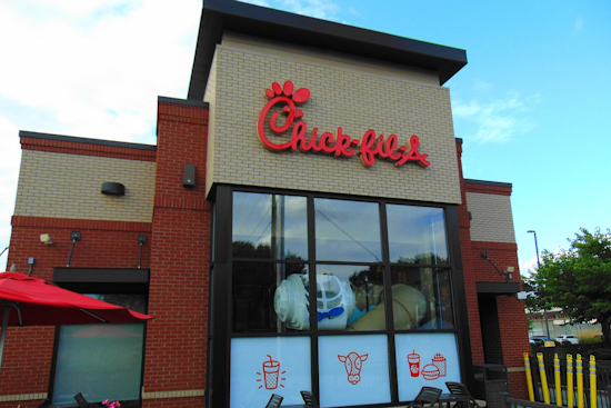 New Chick-fil-A Outlet Opens in Pleasanton with Community Giving and Job Creation