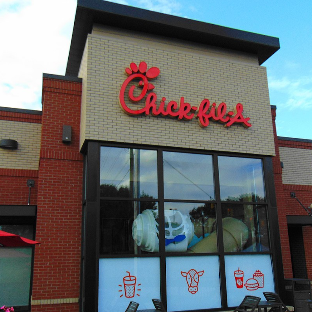 New Chick-fil-A Outlet Opens in Pleasanton with Community Giving and Job Creation