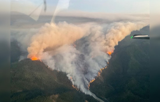 Oregon Grapples with Smoke-Filled Skies, Bend and Cave Junction Face Unhealthy Air Quality Amid Wildfire Season