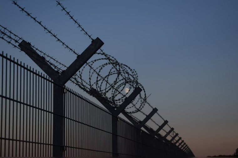 Over 200 Migrants Busted in El Paso Border Riot Bust-Up