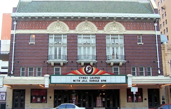 Paramount Theatre's 50th Summer Film Series Kicks Off with "Casablanca" in Austin, Director Robert Rodriguez to be Honored