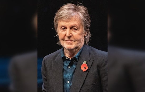Paul McCartney's Dog Shows Off ASU Pride with Maroon and Gold Collar on Easter