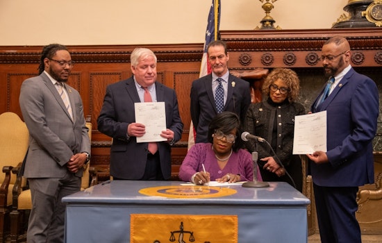 Philadelphia Mayor Signs Trio of Public Safety Bills Targeting Gambling Machines, Curfews, and License Plate Devices