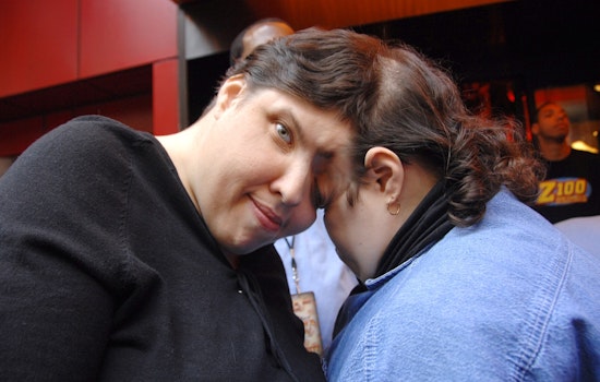 Philadelphia Mourns Loss of World's Oldest Conjoined Twins, Lori and George Schappell, at 62