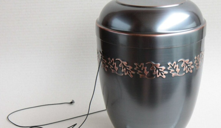 Philadelphia Woman Appeals for Return of Father's Ashes Stolen from Her Car
