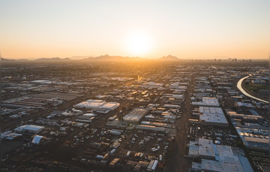 Phoenix Braces for Week of Soaring Temperatures with Gusts Up to 25 MPH, NWS Forecasts Relief Midweek