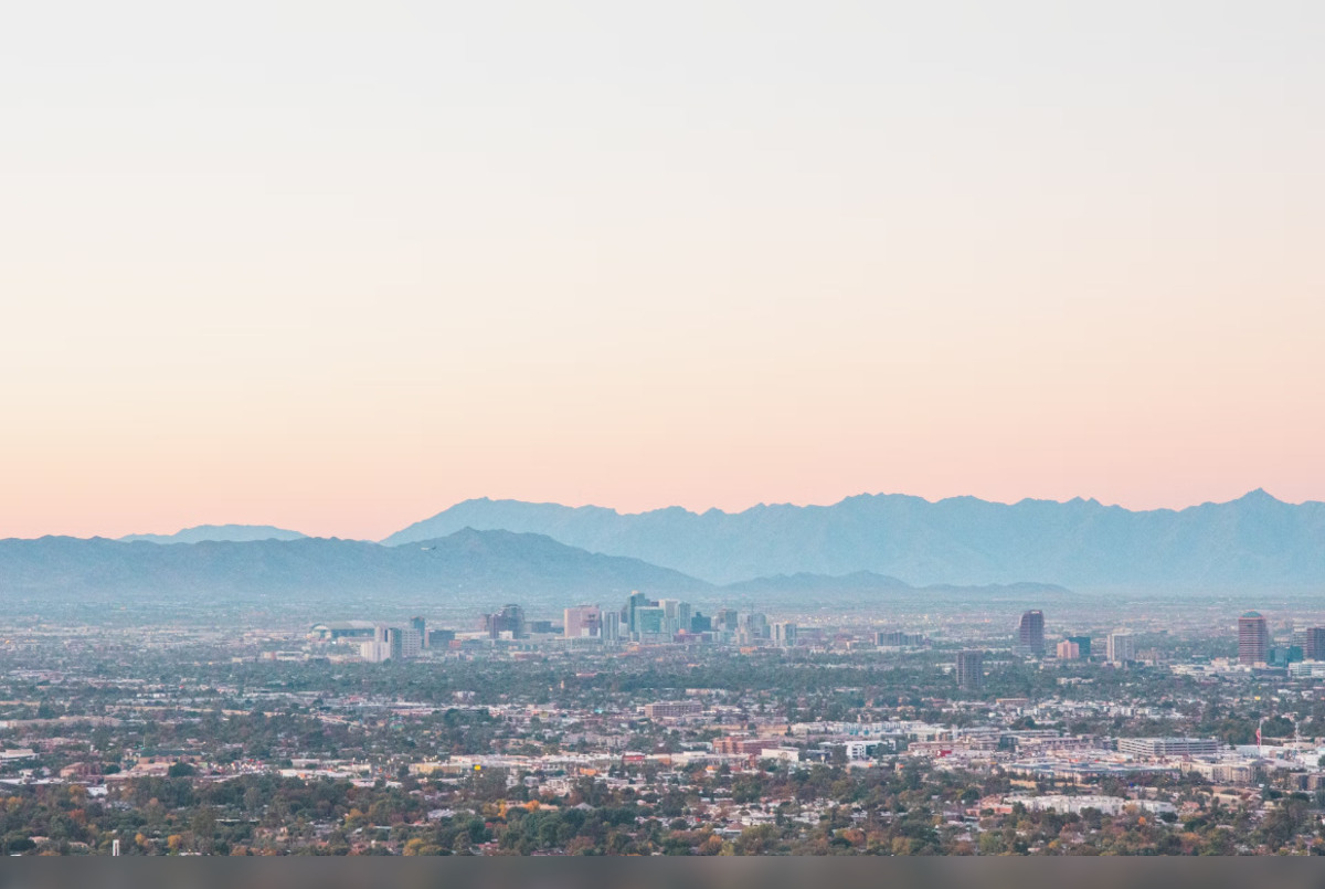 Phoenix Heats Up, Sunny Skies and Mid-90s Temperatures Forecast for