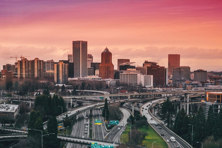 Portland's Spring Showers Continue, Mixed Weather with Glimpses of Sun Predicted