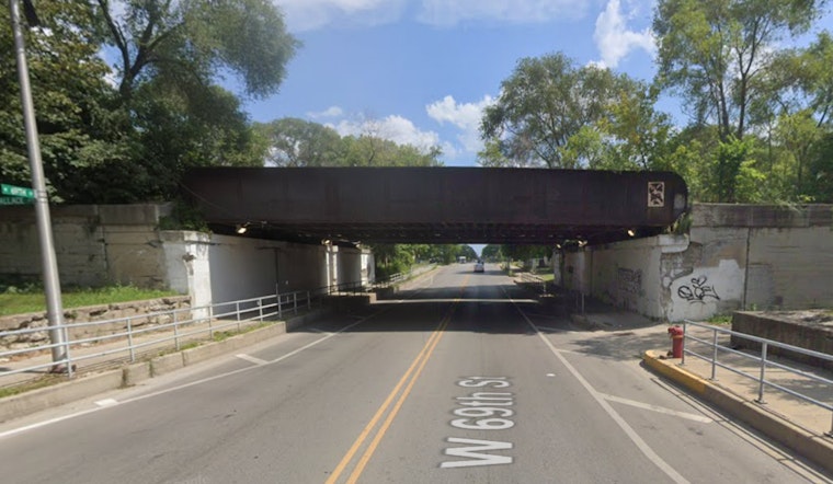 Rideshare Passenger Fatally Shot in Englewood, Gunman at Large