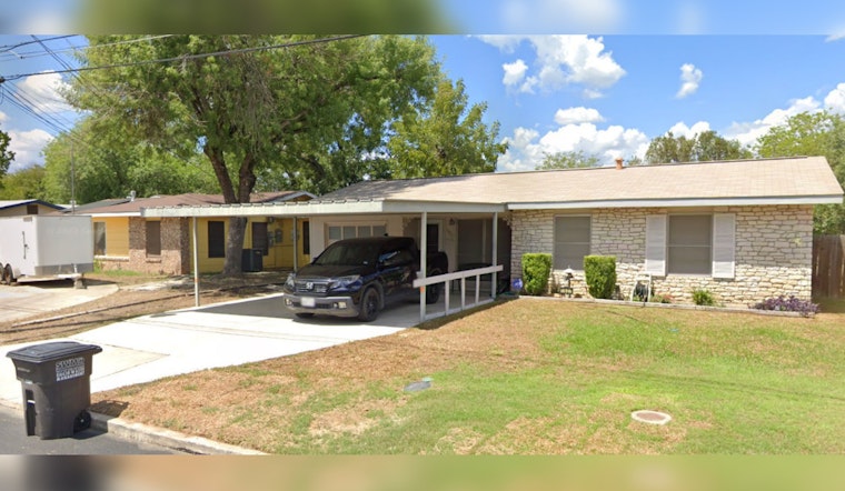 San Antonio Fire Department Battles Blaze That Damages Two Homes on Candlelight Lane