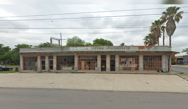 San Antonio Firefighters Rapidly Extinguish Antique Shop Blaze, Limiting Damage to $5,000