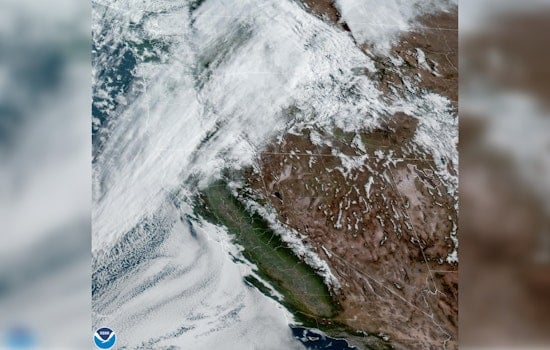 Seattle Awaits a Break from Drizzle with Mixed Week of Clouds and Light Rain