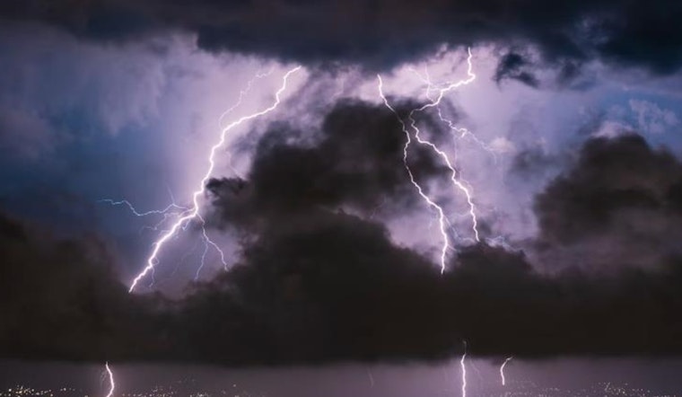 Seattle Braces for Week of Showers and Thunderstorms, NWS Reports Persistent Rain