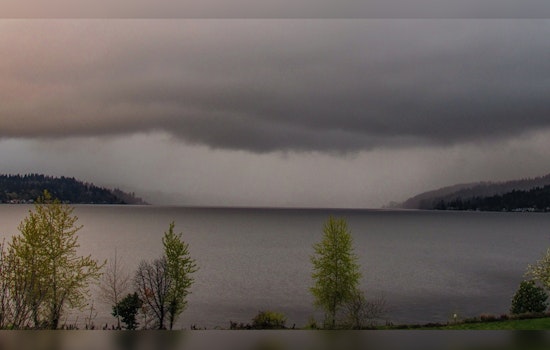 Seattle Braces for Weekend of Mixed Weather, with Rain Expected and Sunshine to Follow