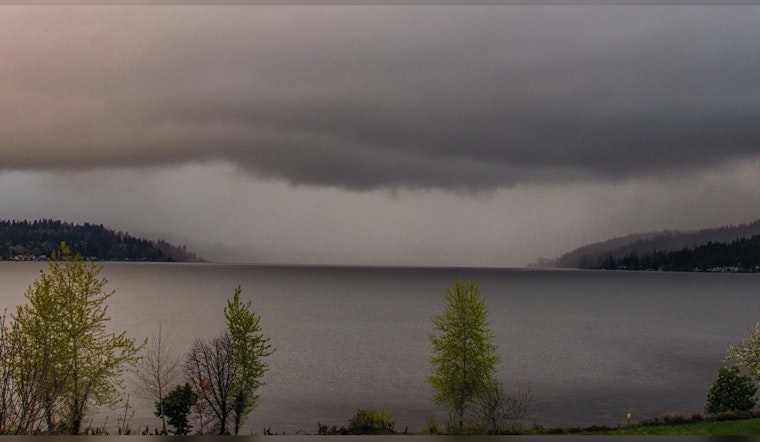 Seattle Braces for Weekend of Mixed Weather, with Rain Expected and Sunshine to Follow