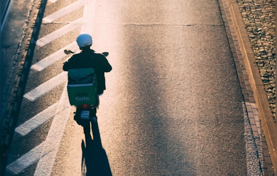 Seattle City Council Contemplates Cut to Delivery Driver Wages Amid Gig Economy Turmoil