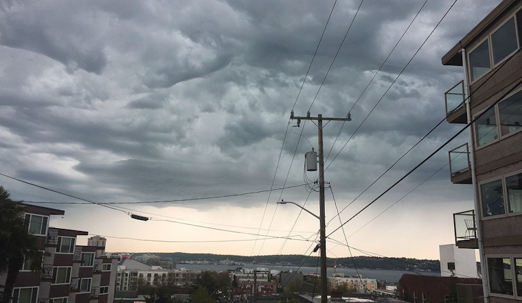 Seattle Gears Up for Showers and Thunderstorms with Mild Temperatures Predicted This Week