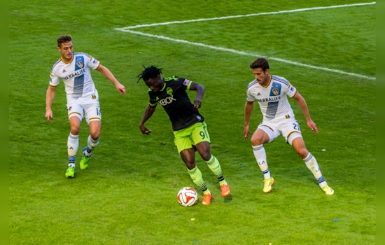 Seattle Sounders Crush CF Montreal with Record 5-0 Victory for First Season Win
