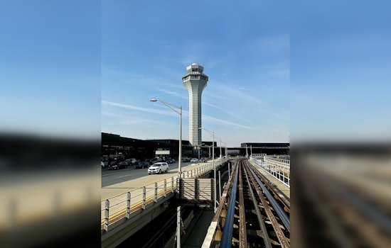 Senators Durbin and Duckworth Back Mayor Johnson's O'Hare Terminal Overhaul in Chicago
