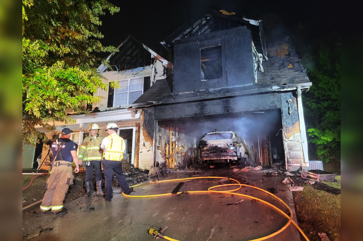 Snellville Family Escapes Unharmed as Home Catches Fire in Garage