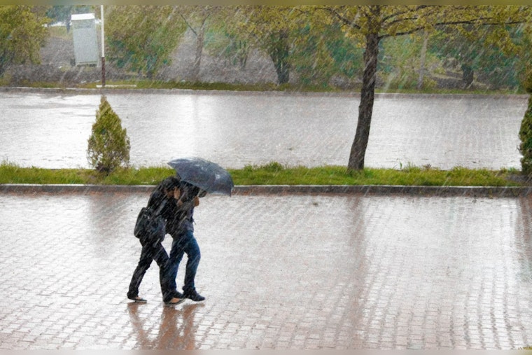 Stormy Morning in Boston Brings Heavy Rain and Strong Winds, Clearer Weekend Ahead